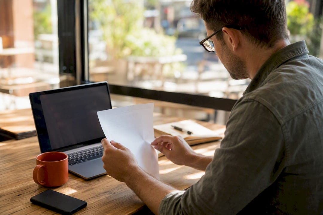 How to add live chat to your website in 15 minutes